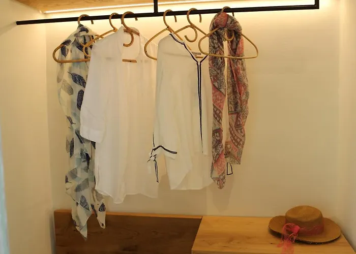 Camelia 2 - Psarou View - Private Pool And Jacuzzi Hébergement de vacances